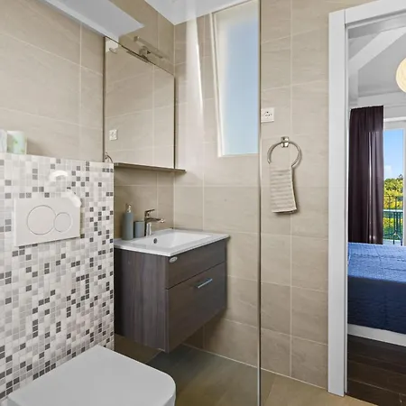Mila In With Sea View And Private Pool Only 300 Meters From The Villa