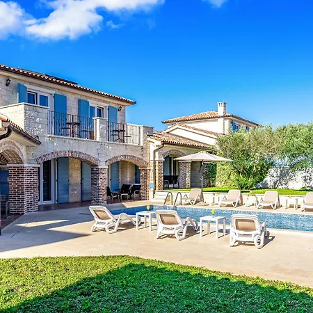 Villa Mila In With Sea View And Private Pool Only 300 Meters From The