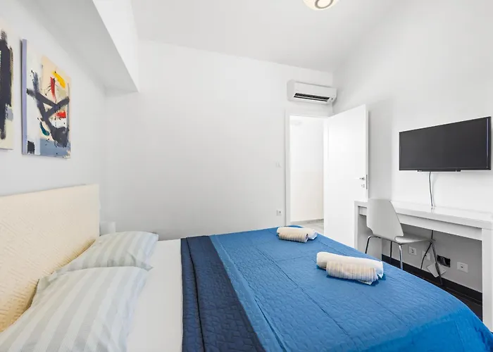 Mila In With Sea View And Private Pool Only 300 Meters From The Villa *