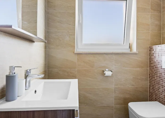 Mila In With Sea View And Private Pool Only 300 Meters From The Medulin