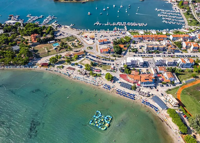 Mila In With Sea View And Private Pool Only 300 Meters From The Villa