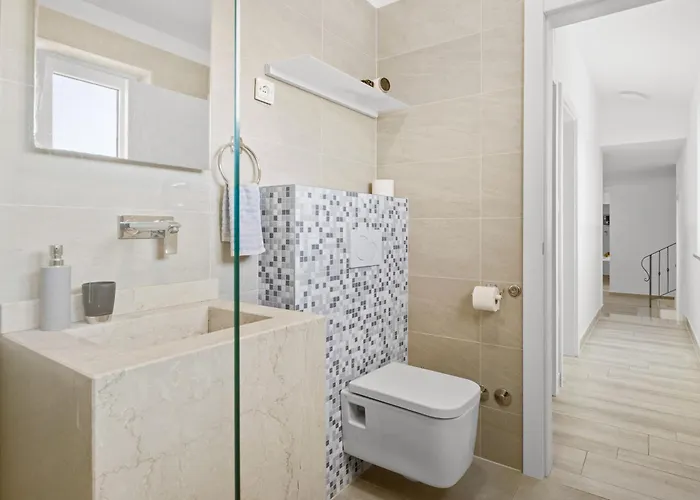 Mila In With Sea View And Private Pool Only 300 Meters From The Villa Medulin