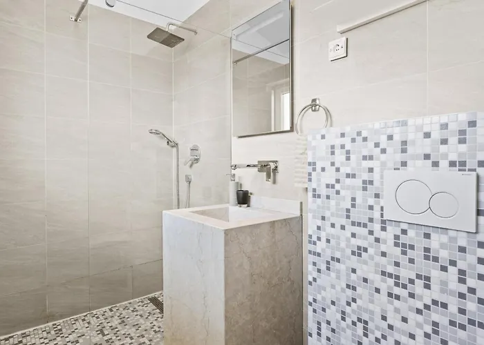 Mila In With Sea View And Private Pool Only 300 Meters From The Villa *