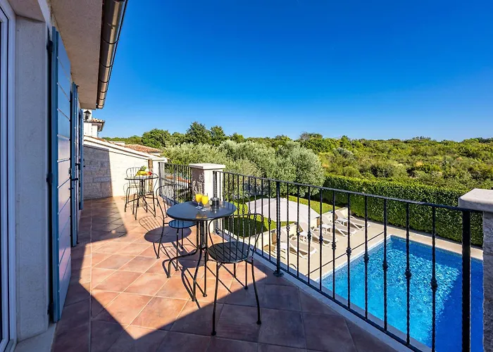 Villa Mila In With Sea View And Private Pool Only 300 Meters From The *